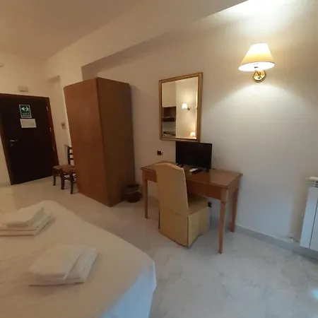 Apartment Monolocale Metro A Cornelia *