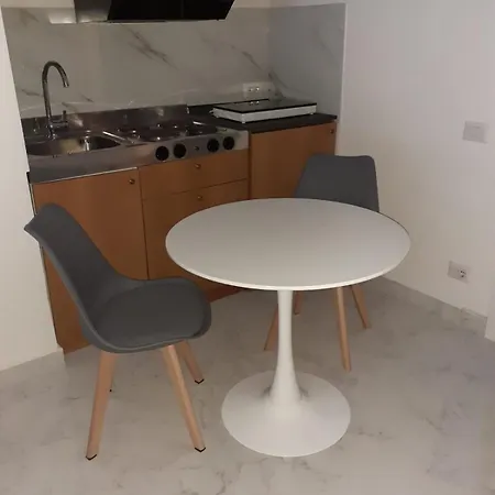 Monolocale Metro A Cornelia Rome